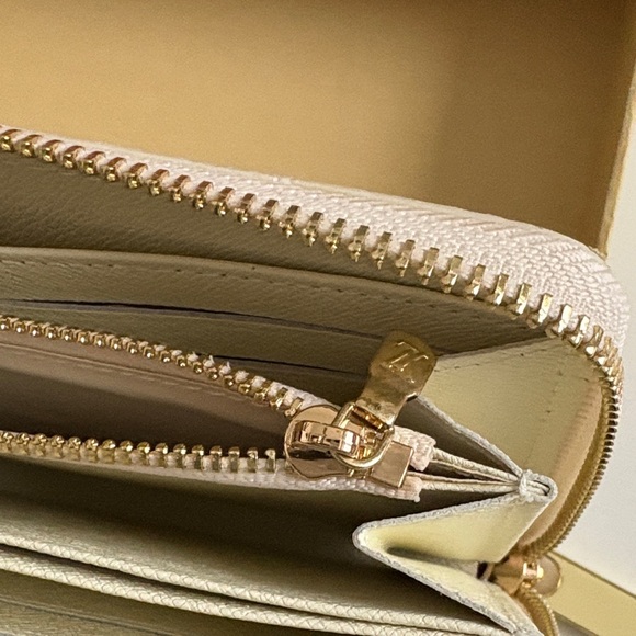 Louis Vuitton LV Gray White Damier Azur Zippy Wallet Looks New M60017 Giftable - Picture 5 of 14